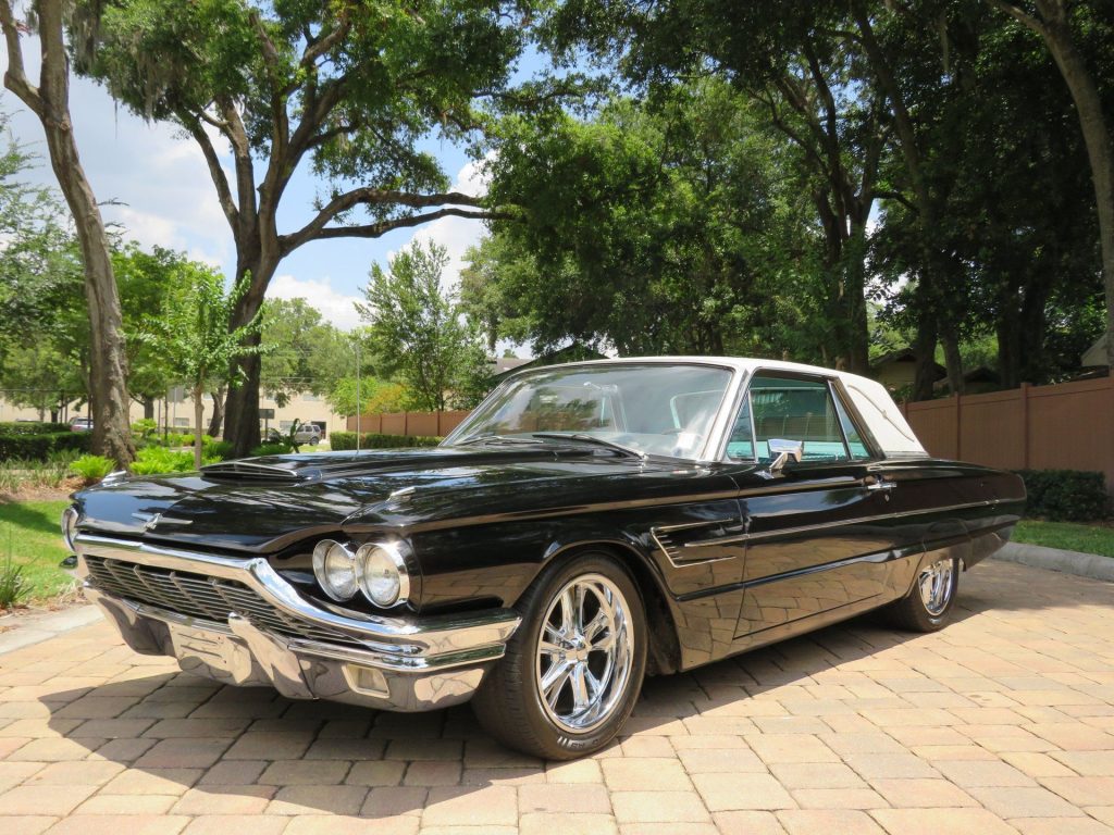 1965 Ford Thunderbird